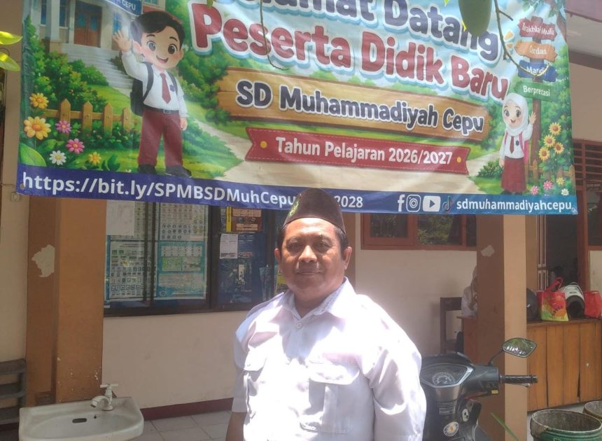 Kepala SD Muhammadiyah Cepu