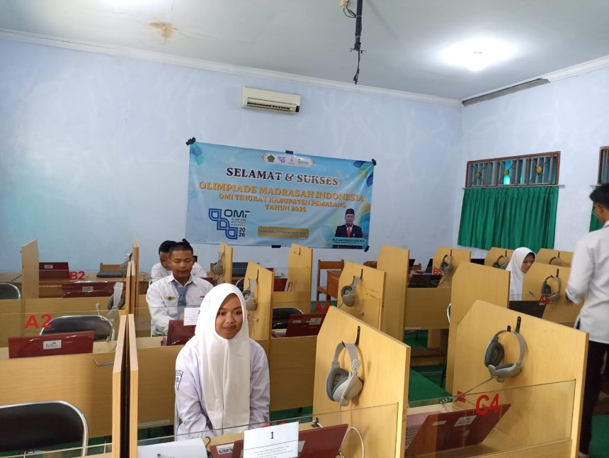Santri MBS Moga mengikuti Olimpiade Madrasah Indonesia (OMI) 2026 tingkat Kabupaten Pemalang.