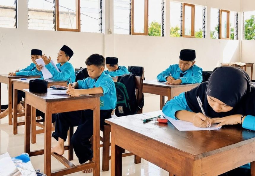 Murid SMP Islam Qur'an