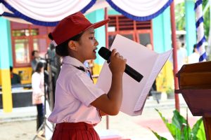 Nasya Losefa Zega baca surat cinta untuk presiden