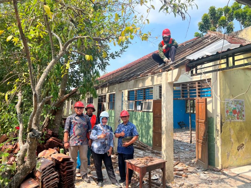 Revitalisasi SMPN 1 Sambong Blora