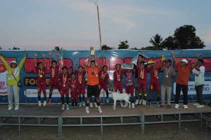 SDN Salante Juara I Kompetisi Paruma Ero U12 Sumbawa.