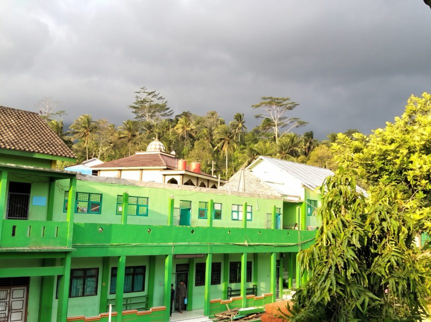 SMK Maarif Paguyangan