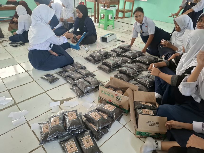 Kompos Limbah Nangka SMPN 34 Makassar