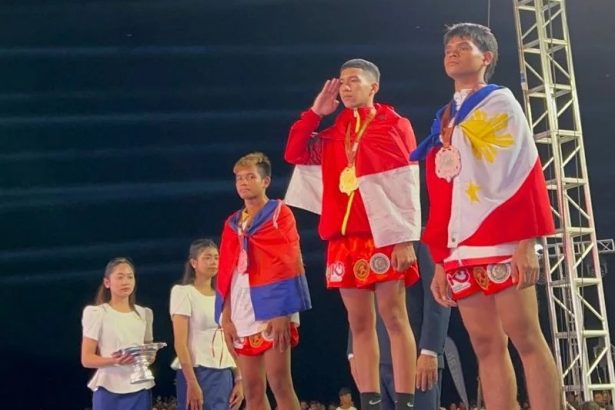 Atlet Muay Thai Asrul Rafzanjani